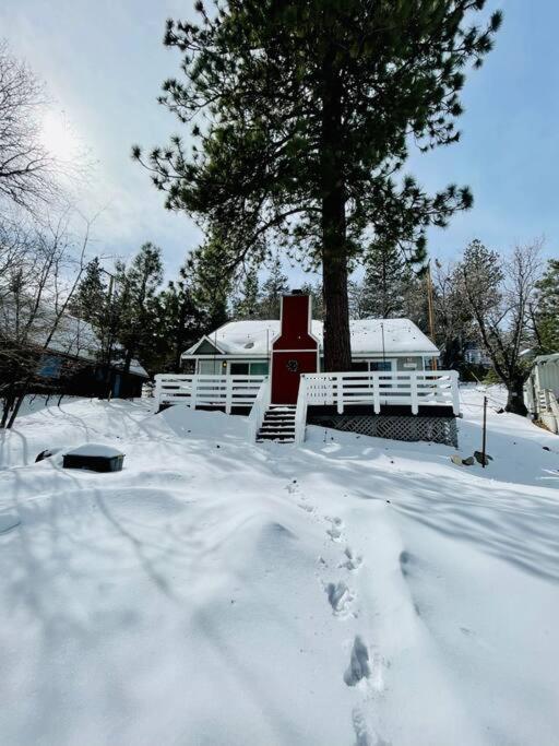 Cheerful 2-Bedroom Cabin With Indoor Fireplace Running Springs Exterior photo